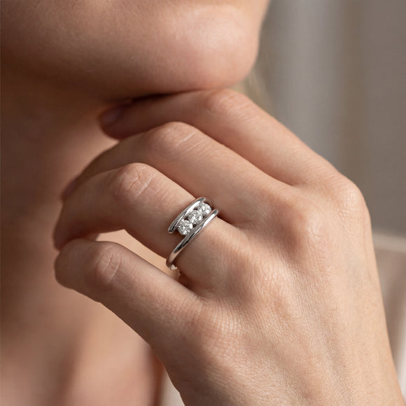 Bague trilogie diamant Main dans la Main - 5