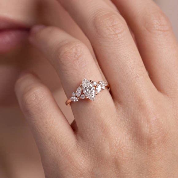 Solitaire accompagné diamant Divine Idylle - 24