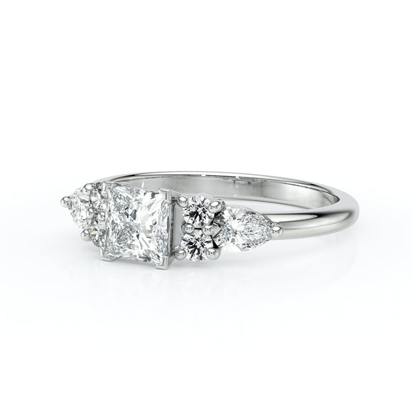 Solitaire accompagné diamant Divine Idylle - 26