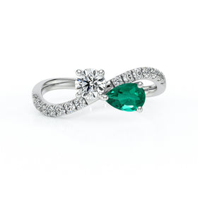 Solitaire accompagné émeraude et diamant Toi et Moi - 2