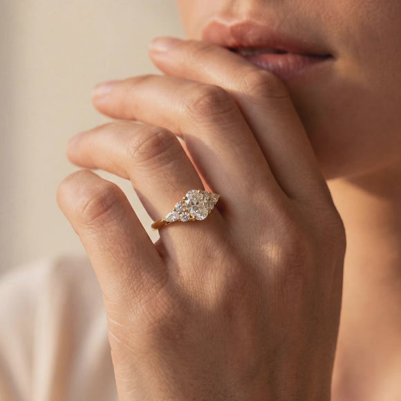 Solitaire accompagné émeraude diamant Divine Idylle - 5