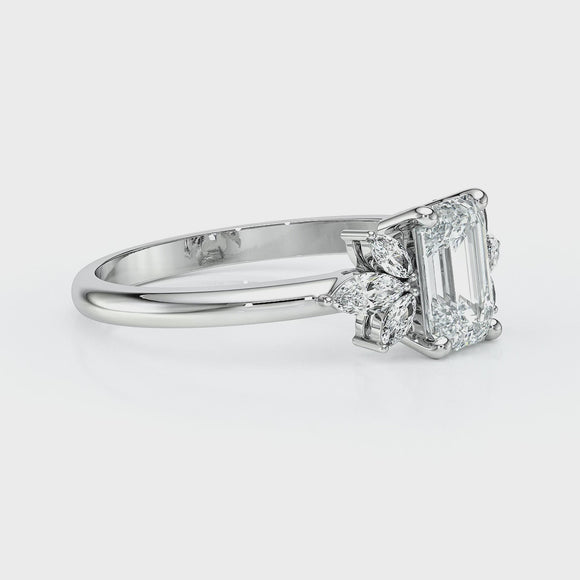 Solitaire accompagné diamant Divine Idylle - 18