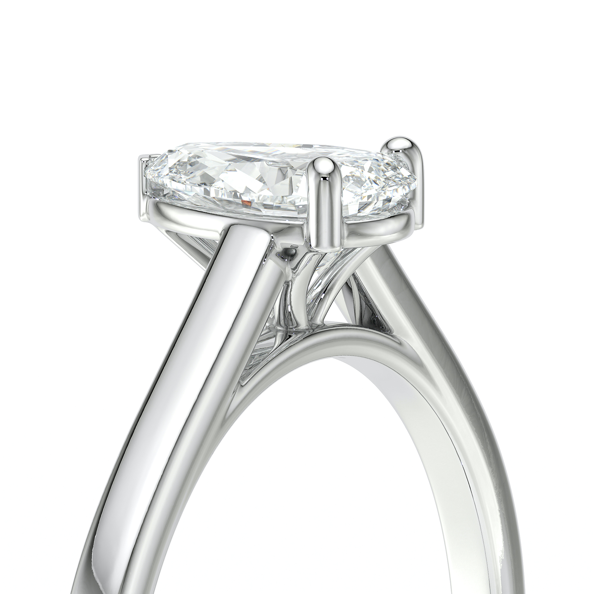 Solitaire en diamant serti de 4 griffes et une pierre taillée en ovale, en or 18 carats