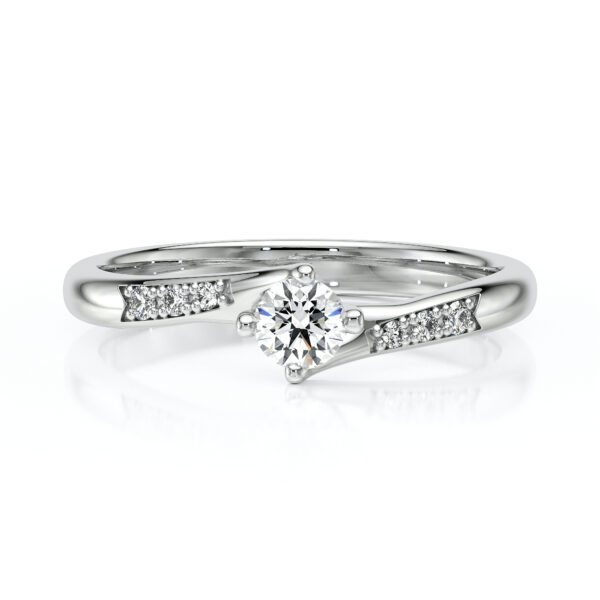 Solitaire accompagné en diamants et en or blanc 18 carats orné de diamants de pavage sur le corps de bague