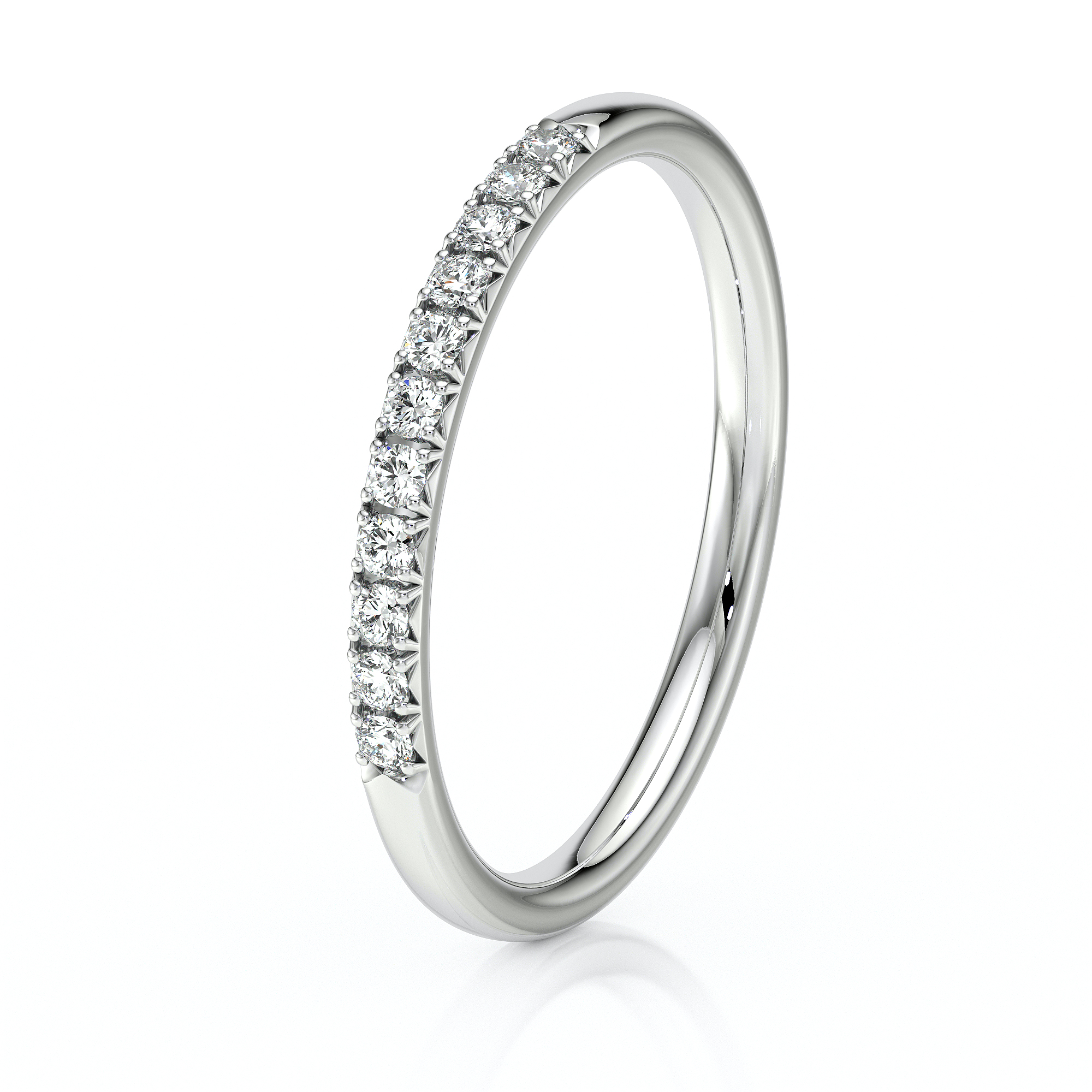 Bague en or blanc délicate ornée de diamants, modèle moderne avec un pavé de diamants scintillants, ajoutant une touche d'élégance et de luxe. Idéale pour des occasions spéciales comme les fiançailles ou les anniversaires, cette bague associe brillance intemporelle et sophistication.