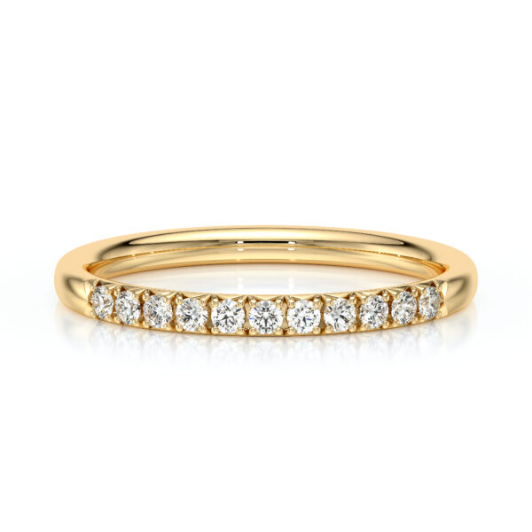 Bague en or jaune délicate ornée de diamants scintillants en ligne, parfaite pour un cadeau de fiançailles ou un anniversaire, un modèle élégant et intemporel pour allier style et brillance.