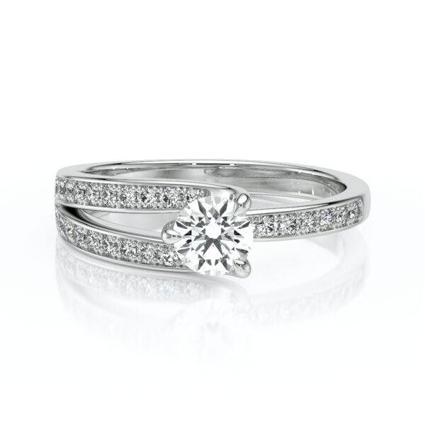 Solitaire en forme de lasso serti de diamants ajouré en or 18 carats