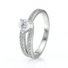 Solitaire en forme de lasso serti de diamants ajouré en or 18 carats