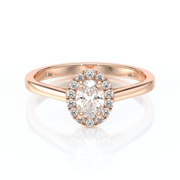 Bague de fiançailles en or rose 18 carats forme ovale avec un diamant ovale entouré de diamants ronds
