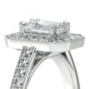 Bague en or blanc avec un diamant central de forme émeraude, entourée de petits diamants étincelants sur le band et la monture, design raffiné et moderne, idéale pour des fiançailles ou un cadeau spécial, mettant en avant l'élégance intemporelle et le luxe.
