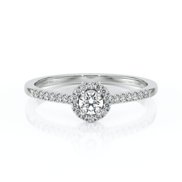 Bague en forme ronde en or blanc 18 carats avec des diamants sertis à la main