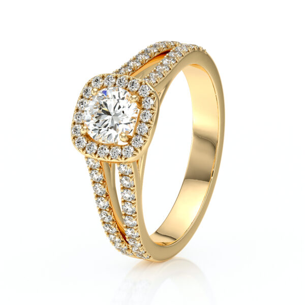 Bague en forme ronde en or jaune 18 carats avec des diamants sertis à la main
