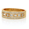 Bague en or ornée de diamants ronds et baguette, avec des motifs élégants et scintillants, idéale pour des occasions spéciales ou comme bijou de luxe, modèle en diamant unique et raffiné.