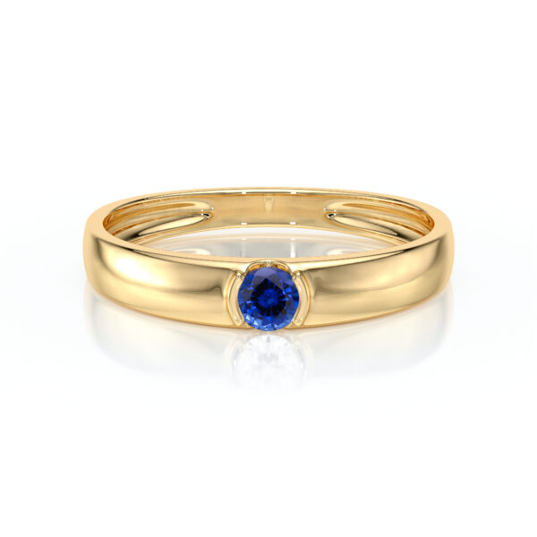 Bague en or élégante avec un design moderne, ornée d'un diamant bleu rond au centre, parfaite pour les fiançailles ou la mode. Cette magnifique pièce de bijouterie met en valeur un éclat brillant et un style contemporain, idéale pour un accessoire chic.