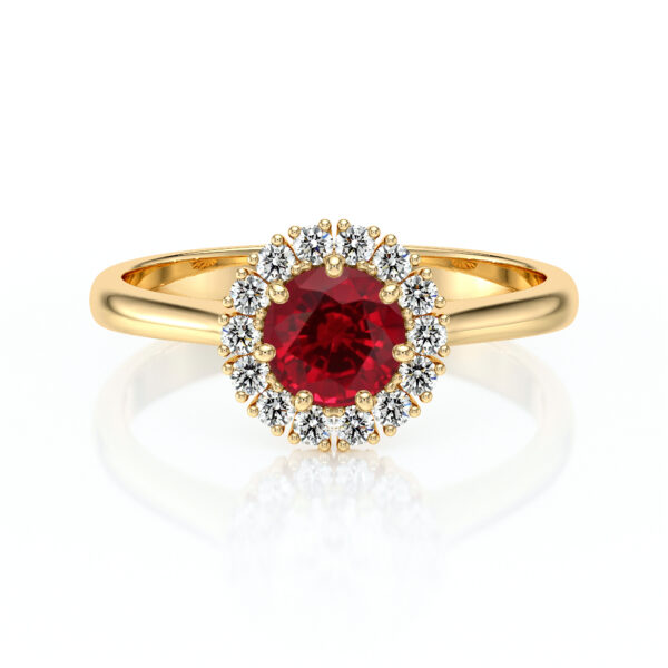 Bague en or jaune avec un magnifique rubis central entouré de diamants scintillants en forme de fleur, idéale pour les fiançailles ou les occasions spéciales. Modèle élégant et intemporel pour un bijou précieux.