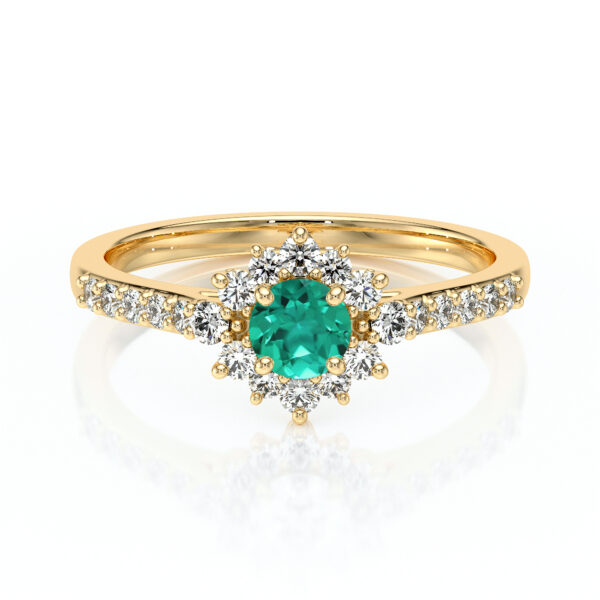 Bague en or avec un design floral, mettant en avant une pierre précieuse verte au centre, entourée de diamants scintillants, idéale pour des fiançailles ou un cadeau spécial, modèle + diamant.