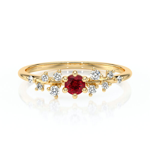 Bague en or avec un élégant design, mettant en valeur une pierre précieuse rouge entourée de diamants scintillants. Parfaite pour des occasions spéciales, cette bague allie sophistication et originalité. Modèle avec diamant, idéale pour les amoureux de bijoux raffinés.