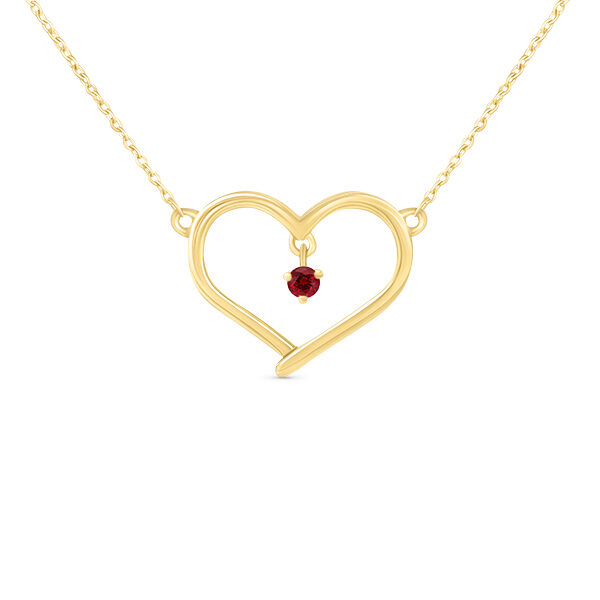 Collier en or jaune en forme de coeur avec une pierre précieuse rouge en pendentif, modèle élégant et romantique, idéal pour des occasions spéciales comme la Saint-Valentin ou un anniversaire, bijou moderne et charmant.
