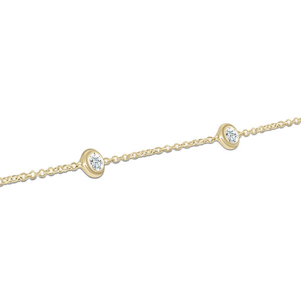 Bracelet élégant en or jaune avec des diamants, featuring un design délicat avec des maillons fins, parfaite pour un usage quotidien ou des occasions spéciales, illustrant une brillance intemporelle avec deux diamants sertis en son centre, idéal en tant que bijou cadeau.