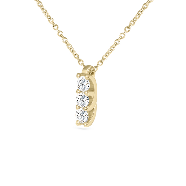 Collier en or jaune avec pendentif trois diamants, design élégant et raffiné, parfait pour des occasions spéciales ou un usage quotidien, bijou intemporel et tendance.