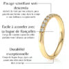 Bague en or jaune au design élégant avec pavage scintillant serti descendant, réalisée à la main par des artisans pour une brillance exceptionnelle et une durabilité maximale. Cette bague est facile à accorder avec une bague de fiançailles, conçue pour épouser parfaitement l’alliance au solitaire. Son corps large et épais assure une résistance durable dans le temps, idéale pour un bijou intemporel.